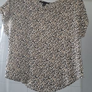 Banana republic NWT chic short sleeve top